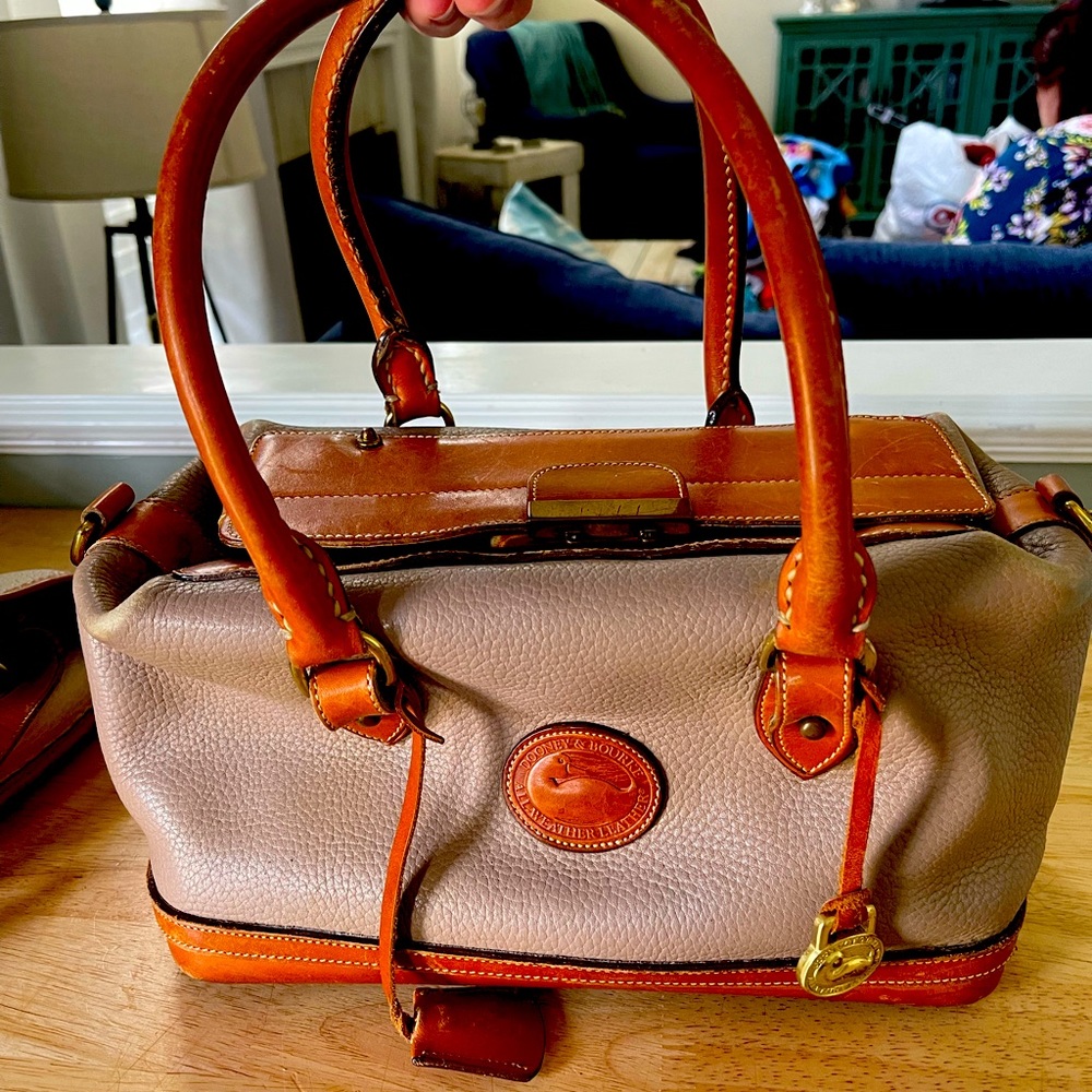 Vintage Dooney and Burke handbag